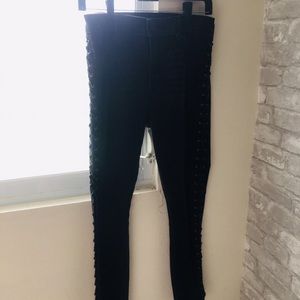 Trendy Black Jeans!